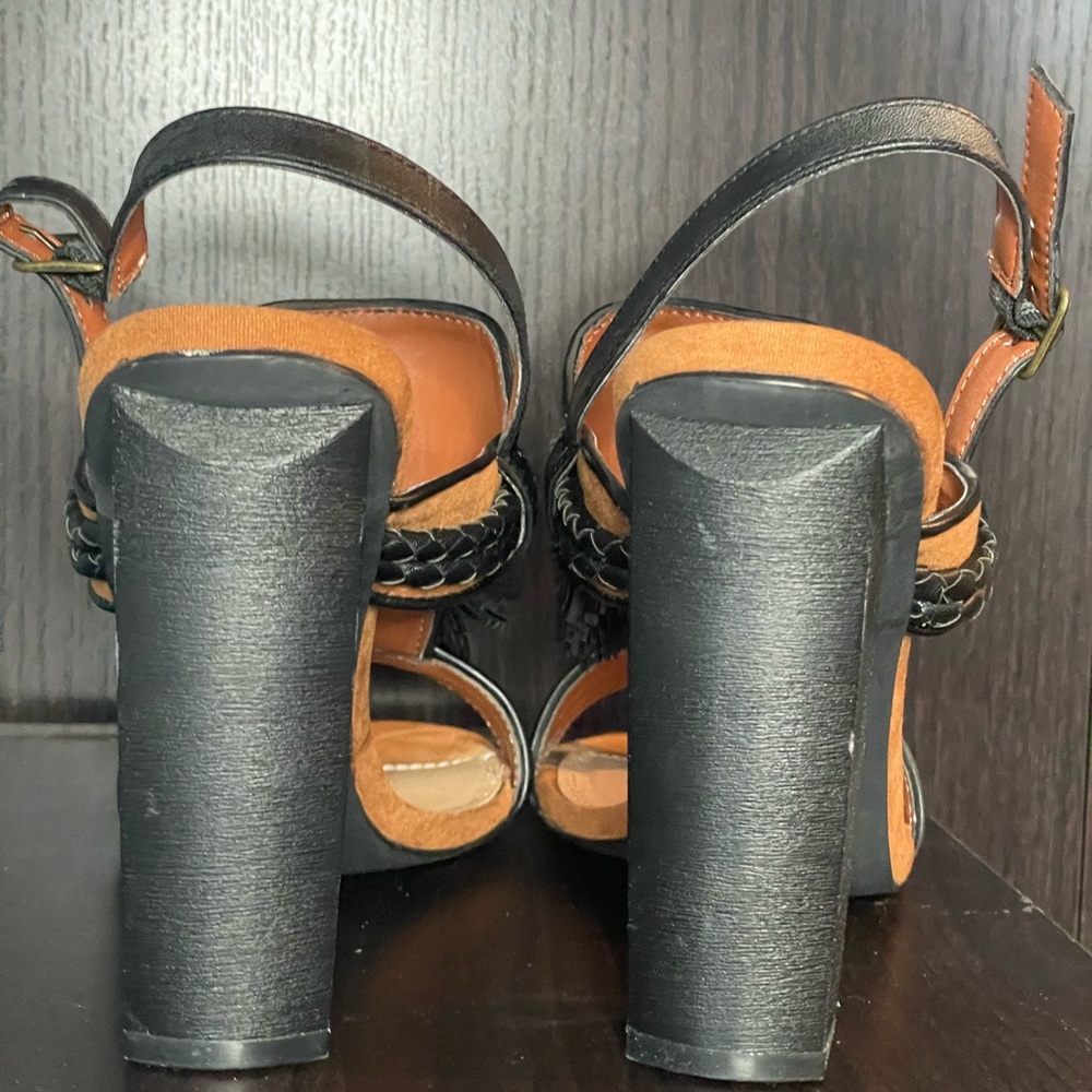 Sandals - Picture 4 of 4